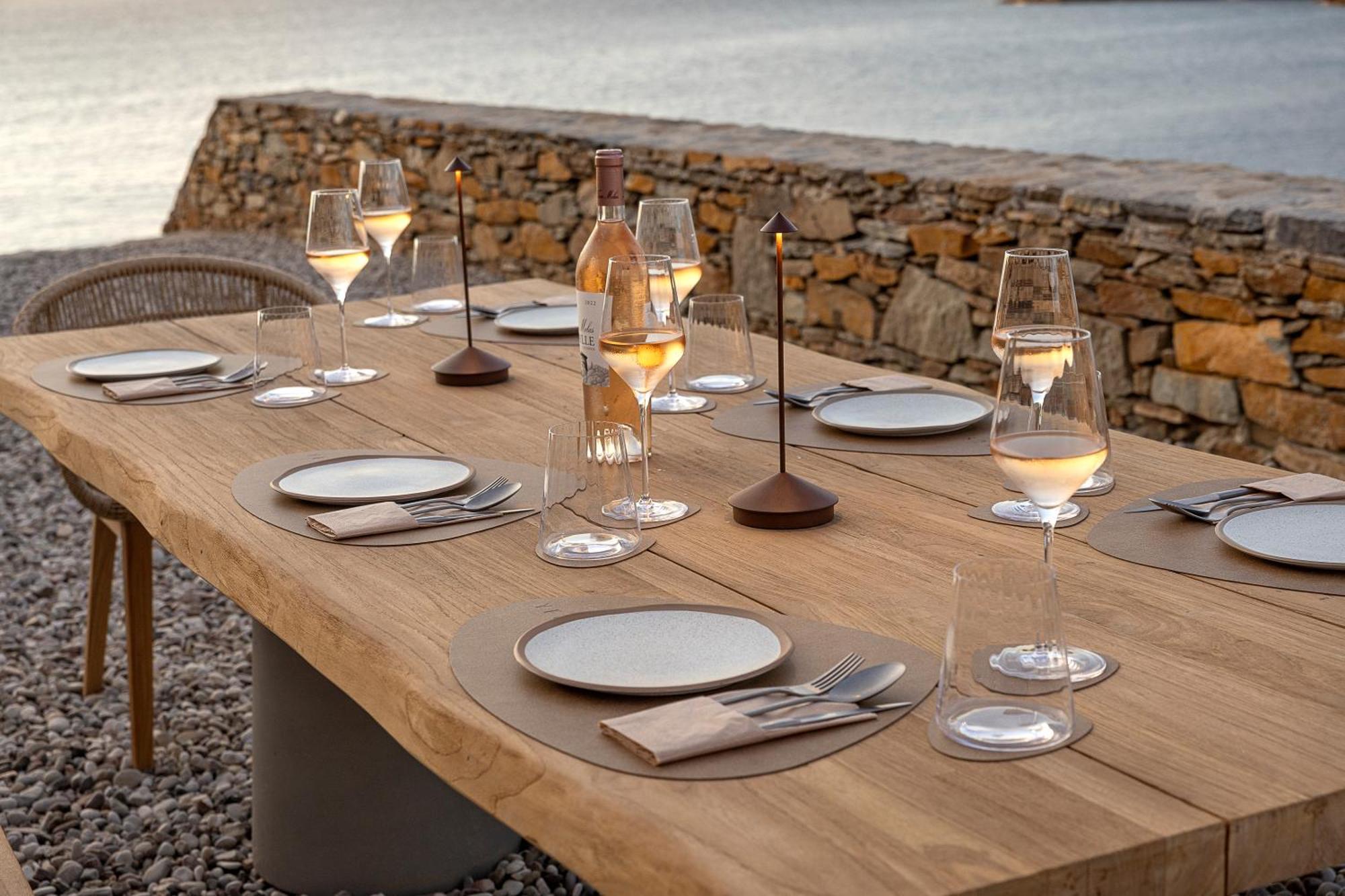 Yfes Hotell Kíthnos Exteriör bild