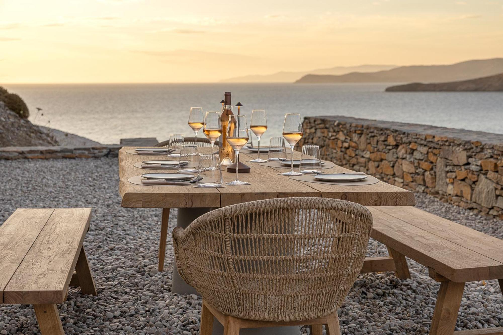 Yfes Hotell Kíthnos Exteriör bild
