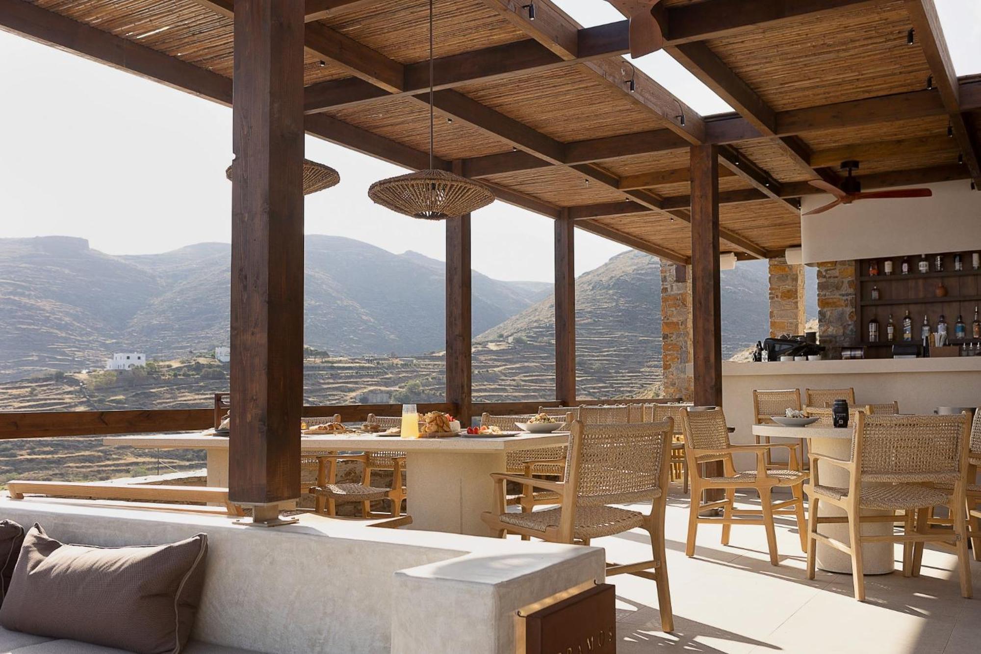 Yfes Hotell Kíthnos Exteriör bild
