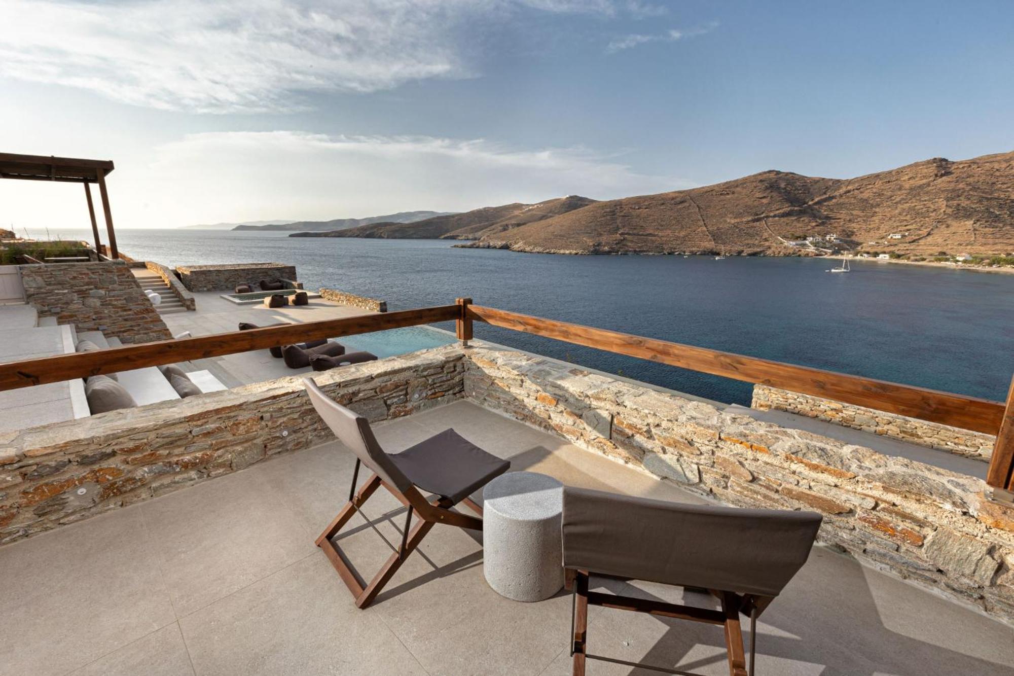 Yfes Hotell Kíthnos Exteriör bild